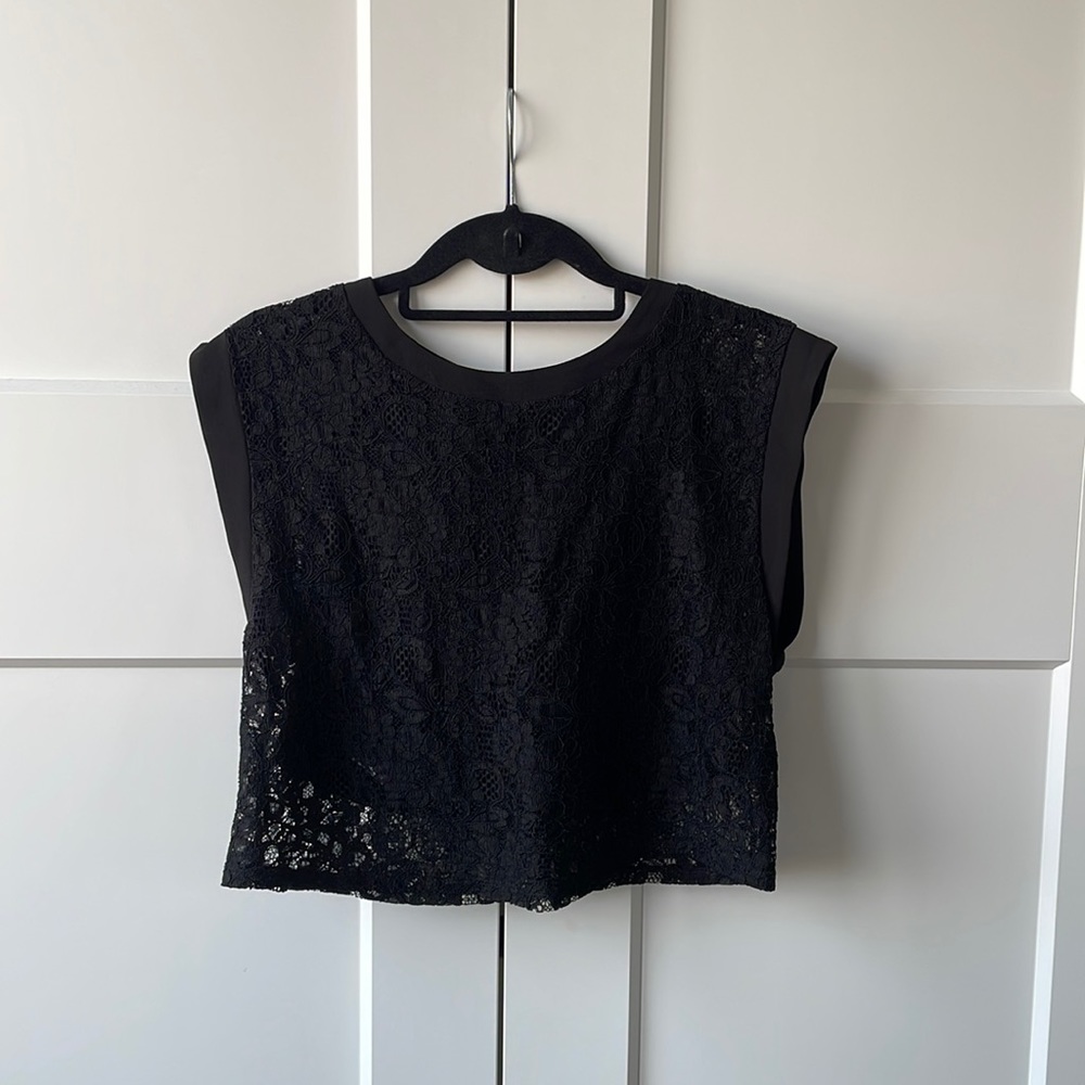 BCBGeneration Black Classy Crop Top